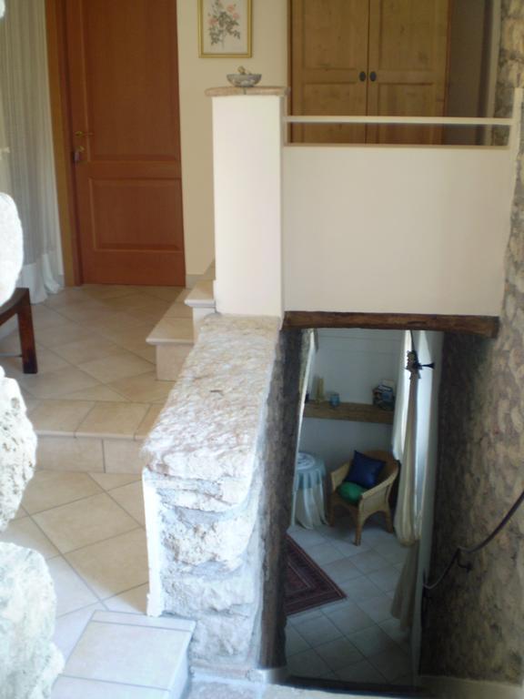 B&B Renzano Bedrooms Salo Bagian luar foto