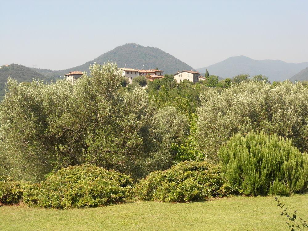 B&B Renzano Bedrooms Salo Bagian luar foto